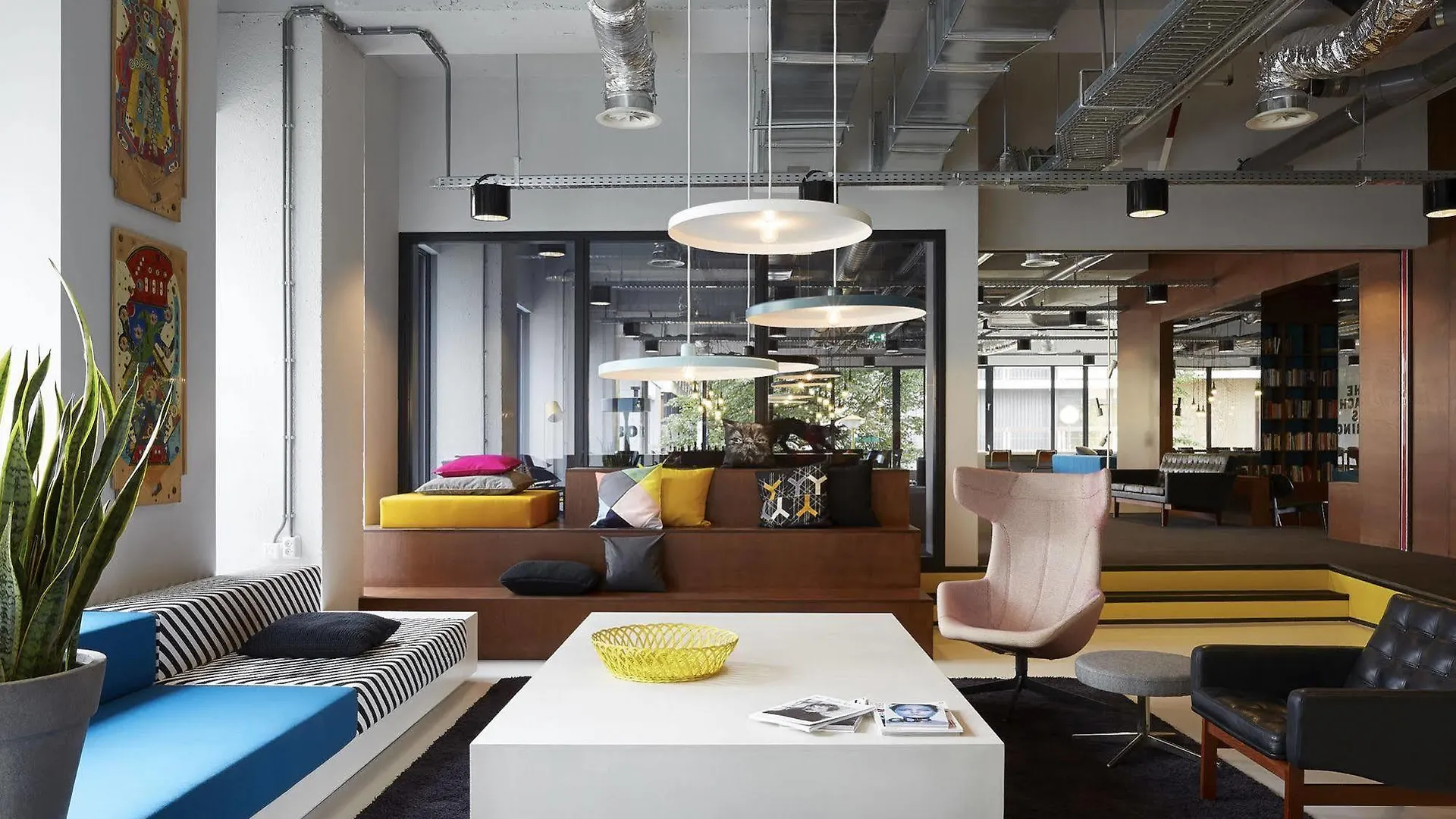 The Social Hub Amsterdam West Hotel