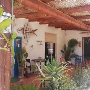 amelies-house-marsala.sicilyhotelsitaly.net/