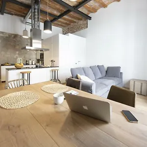 Bravissimo Bali, Beautiful 2 Bedroom , Girona Spain